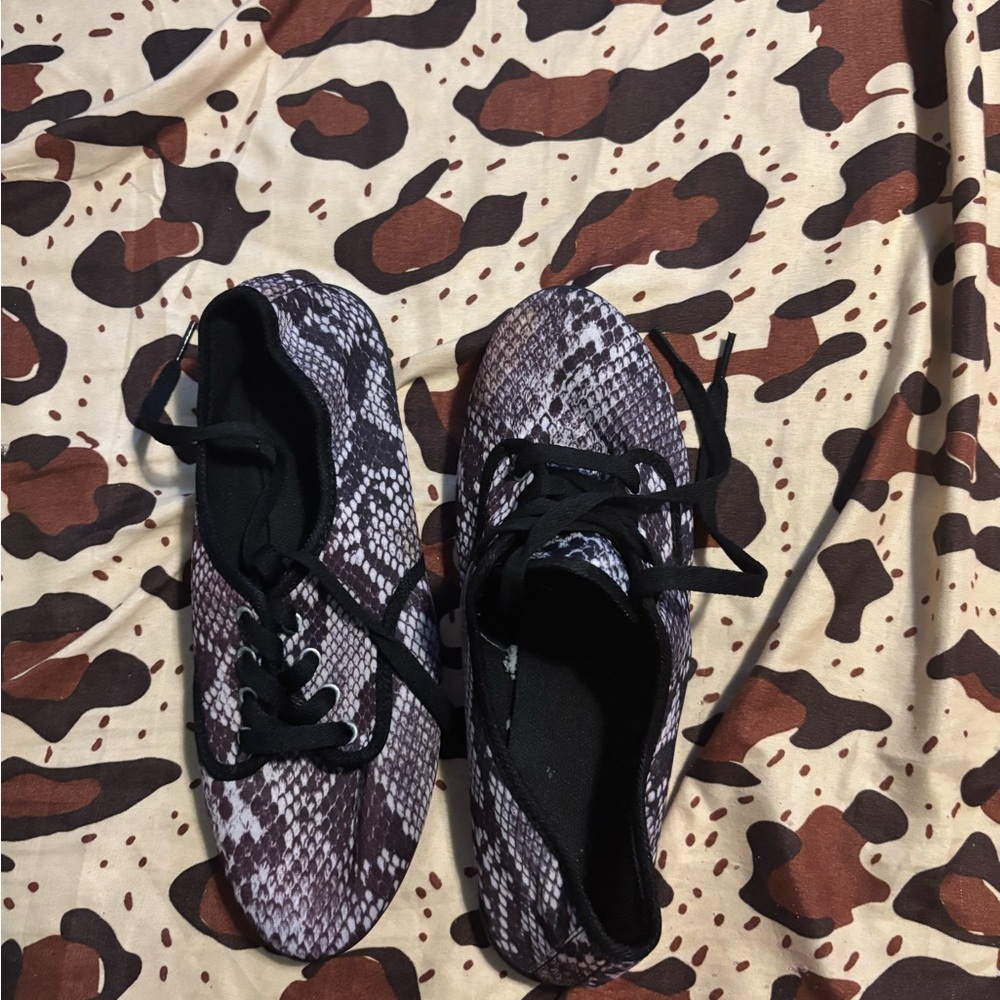 Women's Snake Print Sneakers